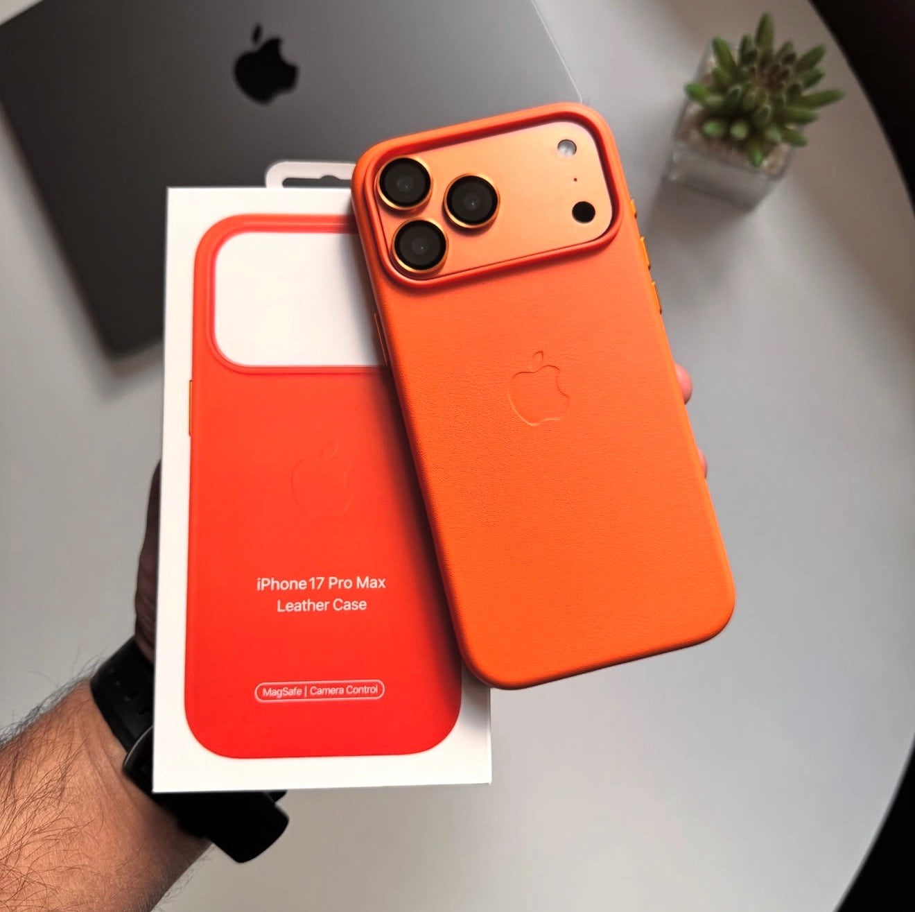 Original Apple Leather Case